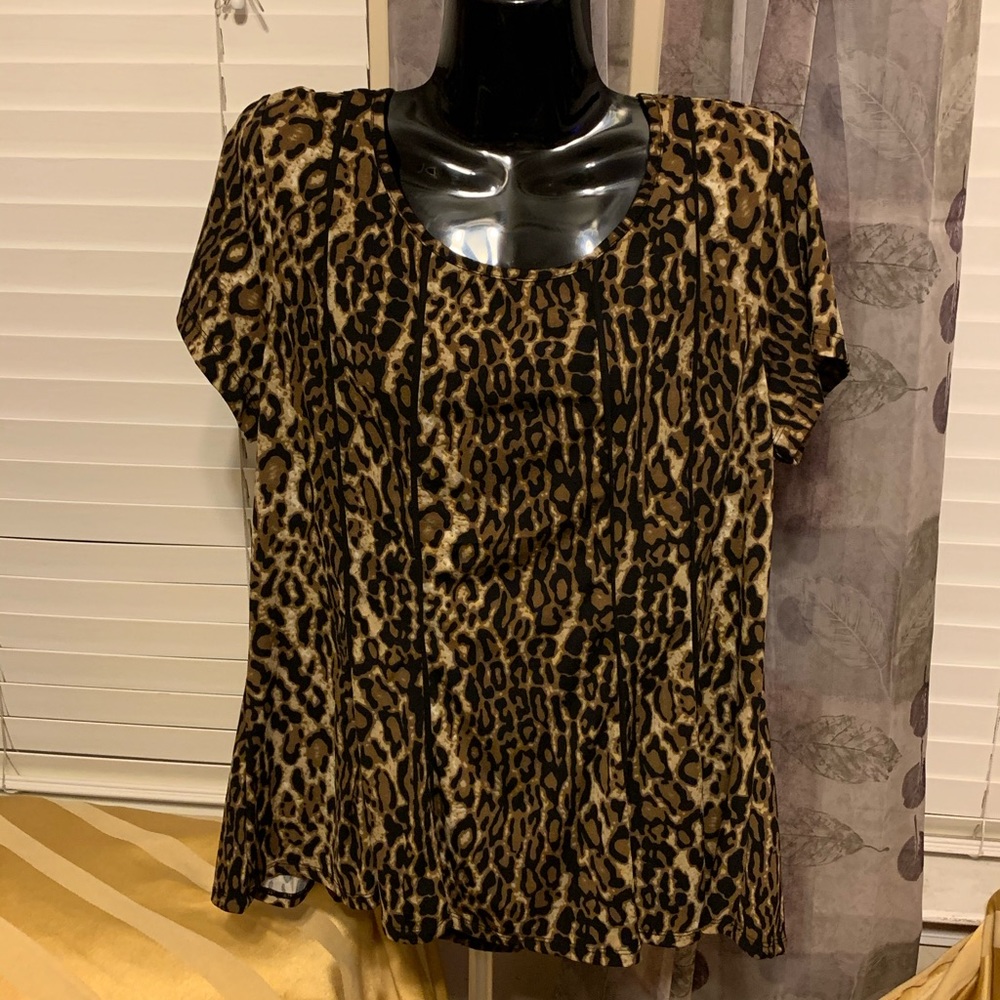 Women’s blouse